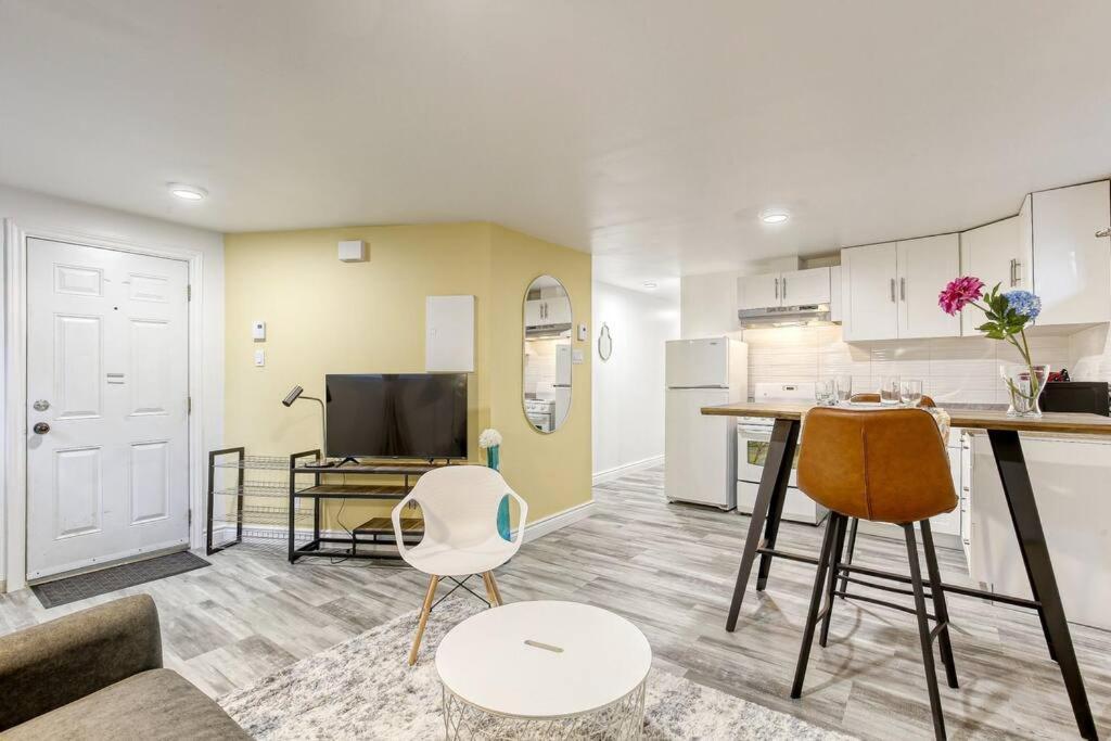 Appartement Cheerful In Plateau Mtl