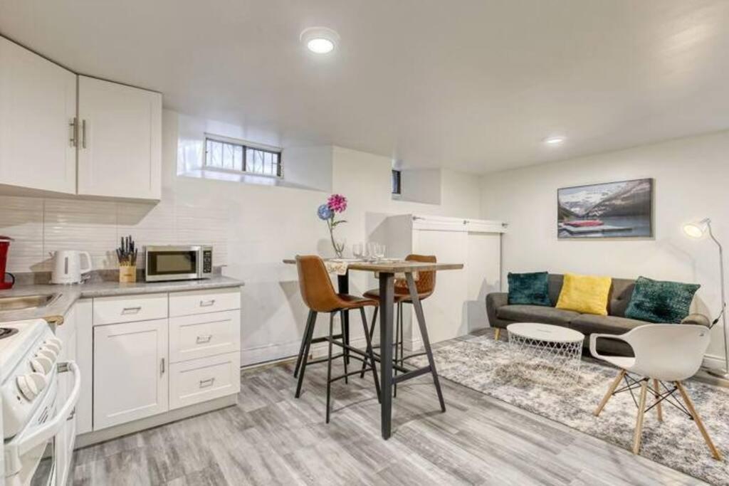 Appartement Cheerful In Plateau Mtl *